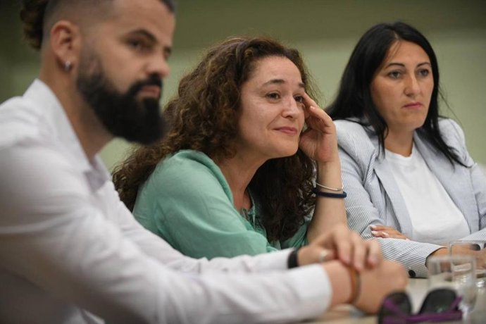 Nieto aborda con ecologistas la "ocurrencia" de la estación en la Vega y la polución de la ciudad.