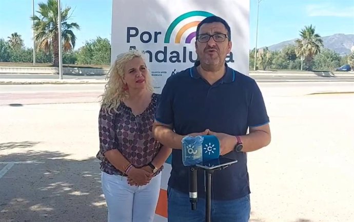 El diputado en el Parlamento de Andalucía e integrante de la coalición Por Andalucía, Guzmán Ahumada, en rueda de prensa