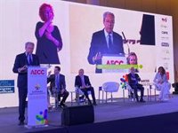 Junta destaca la capacidad de recuperación de los centros comerciales y celebra su previsión de crecimiento