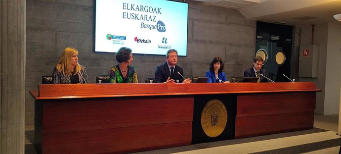 Presentación de la iniciativa Elkargoak Euskaraz.
