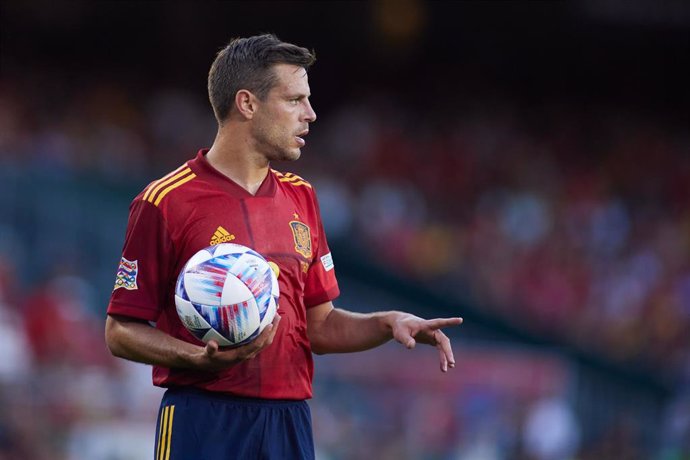 El jugador de la selección española César Azpilicueta (Chelsea), durante un partido de la Liga de Naciones ante Portugal en el Benito Villamarí en 2022.