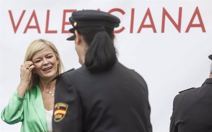 La consellera de Justicia, Interior y Administración Pública, Gabriela Bravo, durante la celebración del Día de la Unidad de la Policía Nacional Adscrita a la Comunitat Valenciana