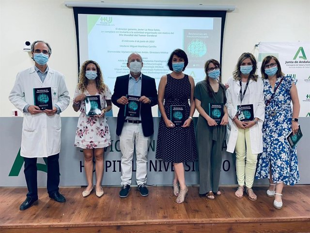 Presentación del libro 'Revisiones en Neurooncología'.