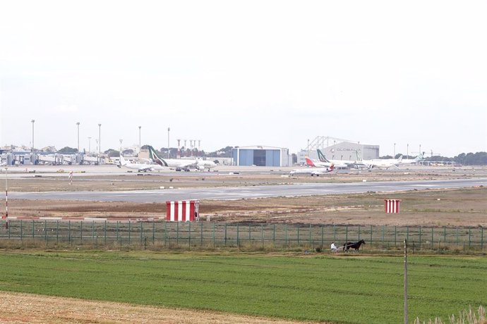 Archivo - Vista del aeropuerto de Palma. 