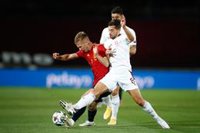 España busca brotes verdes ante la incómoda Suiza