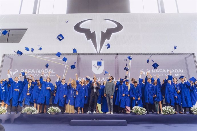 Rafa Nadal y Ricky Rubio presiden la graduación de la Rafa Nadal Academy