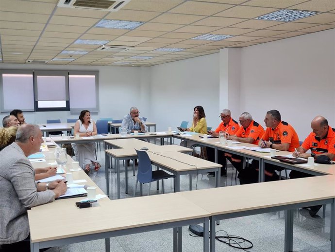 La consellera de Presidencia, Función Pública e Igualdad, Mercedes Garrido, durante la reunión del Consejo Asesor del Voluntariado de Protección Civil.