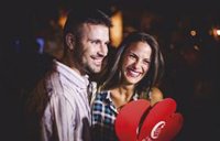 Vuelve el "beso simultáneo" a la VI Noche Romántica de los Pueblos Más Bonitos