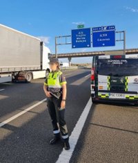 Puesto a disposición judicial por circular por la Autovía A-5 en sentido contrario durante 30 kilómetros