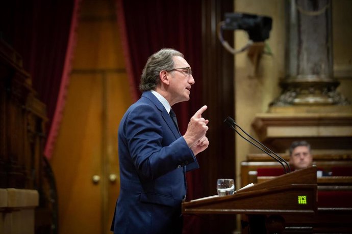 El conseller de Economía de la Generalitat, Jaume Giró, interviene en una sesión plenaria, en el Parlament de Cataluña, a 25 de mayo de 2022, en Barcelona, Cataluña (España). El pleno del Parlament gira en torno al debate a la totalidad de la proposició