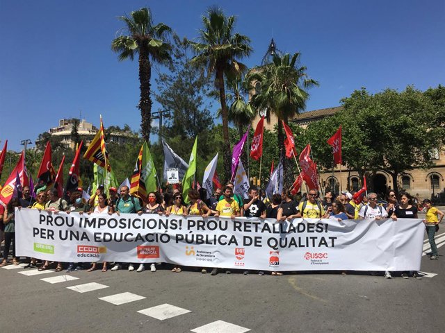 Manifestació dels sindicats docents a Barcelona