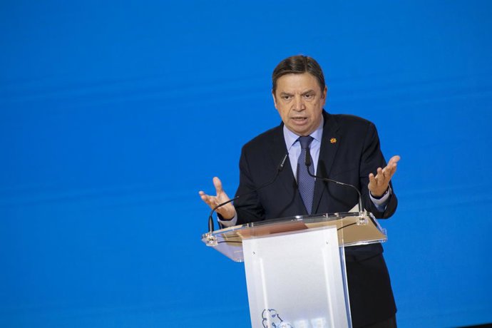 El ministro de Agricultura, Pesca y Alimentación, Luis Planas, interviene en el acto de presentación del Proyecto Estratégico para la Recuperación y Transformación Económica (PERTE) del sector agroalimentario, en la segunda jornada de la XI Feria del vi