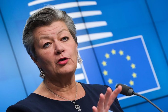 Archivo - HANDOUT - 28 March 2022, Belgium, Brussels: European Commissioner for Home Affairs Ylva Johansson holds a press conference after the European Extraordinary Justice and Home Affairs Council meeting on the situation of Ukrainian refugees, at the
