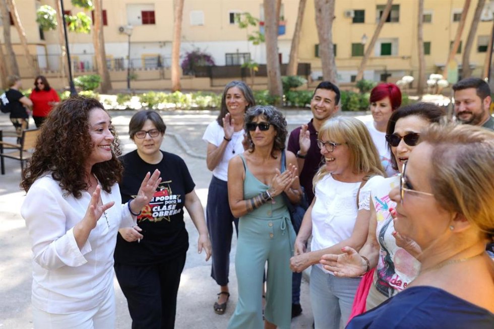 'Por Andalucía' Se Compromete A Vigilar Que Las Trabajadoras Del Sector Primario "Tengan Condiciones Dignas".
