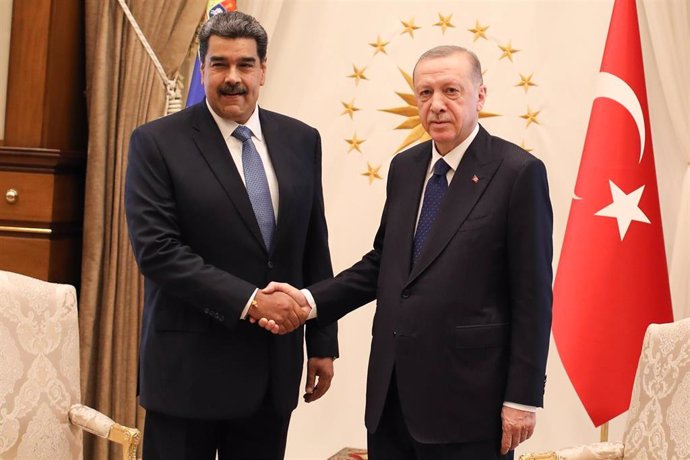 El presidente turco, Recep Tayyip Erdogan, y su homólogo venezolano, Nicolas Maduro. 