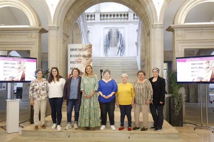 Presentación de 'Mulleres Salgadas' en la Diputación d Pontevedra.