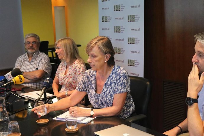 El director de prestaciones de Cass, Ignasi Arbus, la presidenta del Consejo de Administración, Montserrat Capdevila, y la directora general, Joaquima Sol, en la presentación del plan estratégico para la Cass