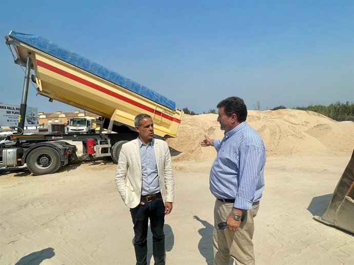 José Pacheco en una de las playas del Campo de Gibraltar.