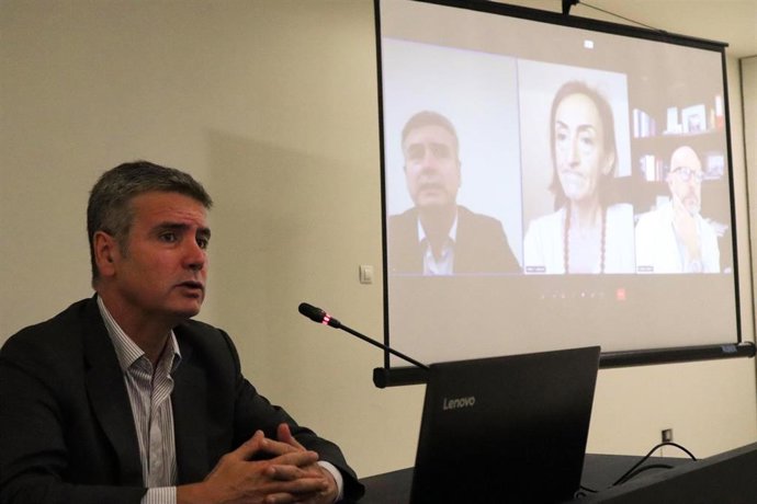 Archivo - Jacobo Silva, Jefe de Servicio del Hospital Universitario Central de Asturias (HUCA).