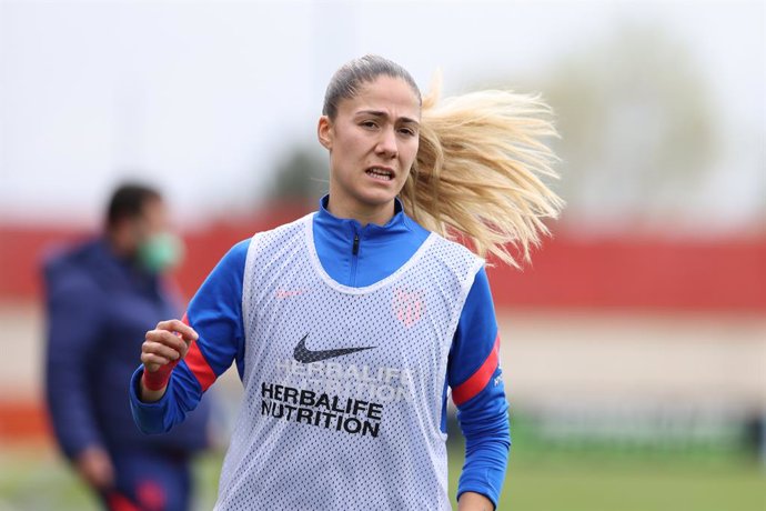 Archivo - Laia Aleixandri of Atletico de Madrid warms up during the spanish women league, Primera Iberdrola, football match played between Atletico de Madrid and Valencia CF at Centro Deportivo Wanda on march 26, 2022, in Alcala de Henares, Madrid, Spai