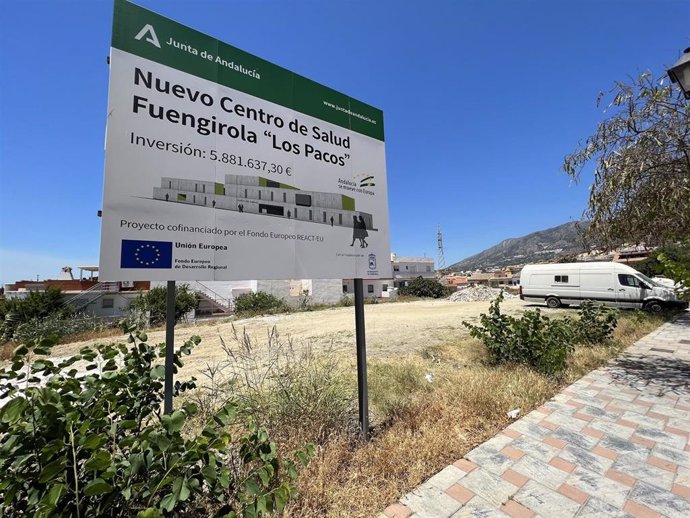 Parcela donde se ubicará el centro de salud de Los Pacos en Fuengirola (Málaga)