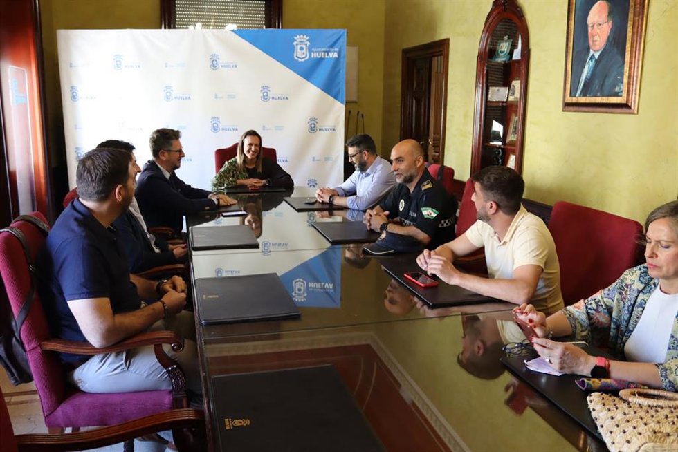 9.6.22 Nota Y Foto Ayto Huelva (Proyecto Sin Hogar Ayto, Junta, Accem)