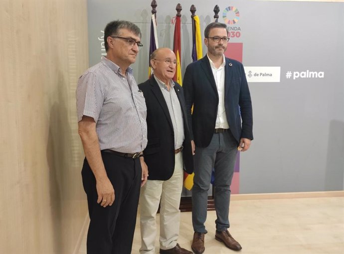 El presidente de Emaya, Ramon Perpiny; el presidente de Asima, Francisco Martorell, y el alcalde de Palma, José Hila.