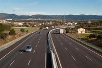 Abertis incrementa un 14% el tráfico de sus autopistas en España y se queda a un 2% del tráfico prepandemia