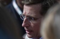 Almeida cree que es "difícil" tomar en serio a Sánchez por su política de "Tócame Roque" y su "desprecio" a madrileños