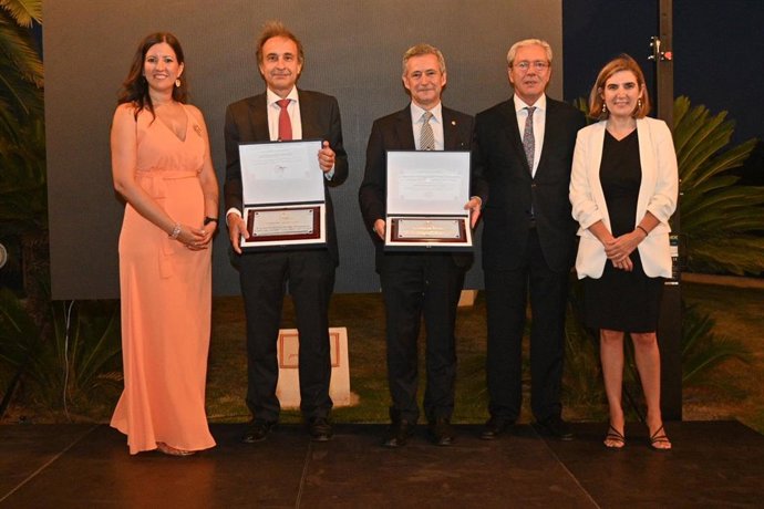 [Sevilla] [L Enviosprensa.Cteicu] Nota Consejerías Transformación Económica Y Empleo. Blanco Y Velasco Destacan El Talento Emprendedor De Los Fundadores De Aertec Solutions