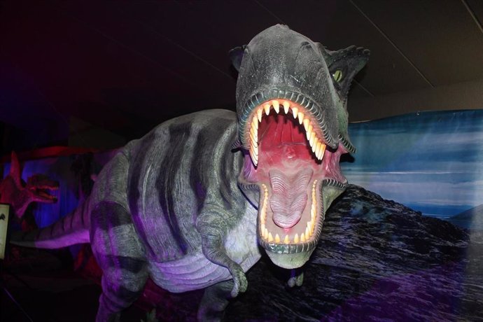 Exposición de dinosarios en Kinépolis