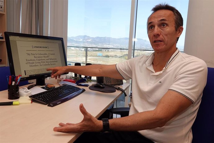 El investigador del Departamento de Fisioterapia de la Universidad de Málaga Alejandro Luque