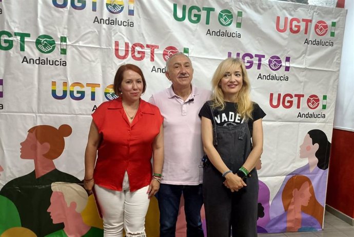 Carmen Vida, Pepe Álvarez y Carmen Castillo (UGT).