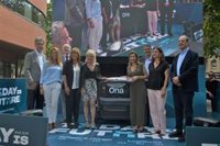 Raquel Sánchez asiste a la prueba de un robot logístico en Esplugues (Barcelona): "Es el futuro"