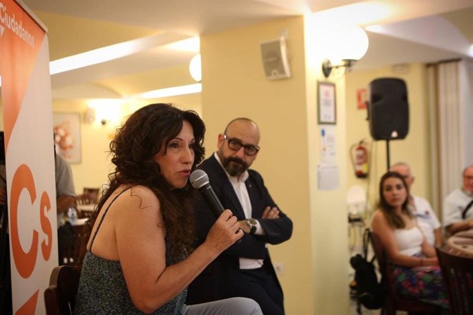 Rocío Ruiz con Jordi Cañas.