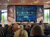 Urkullu viajará a Alemania para trasladar a Mercedes su apoyo al proyecto de la multinacional para su planta de Vitoria