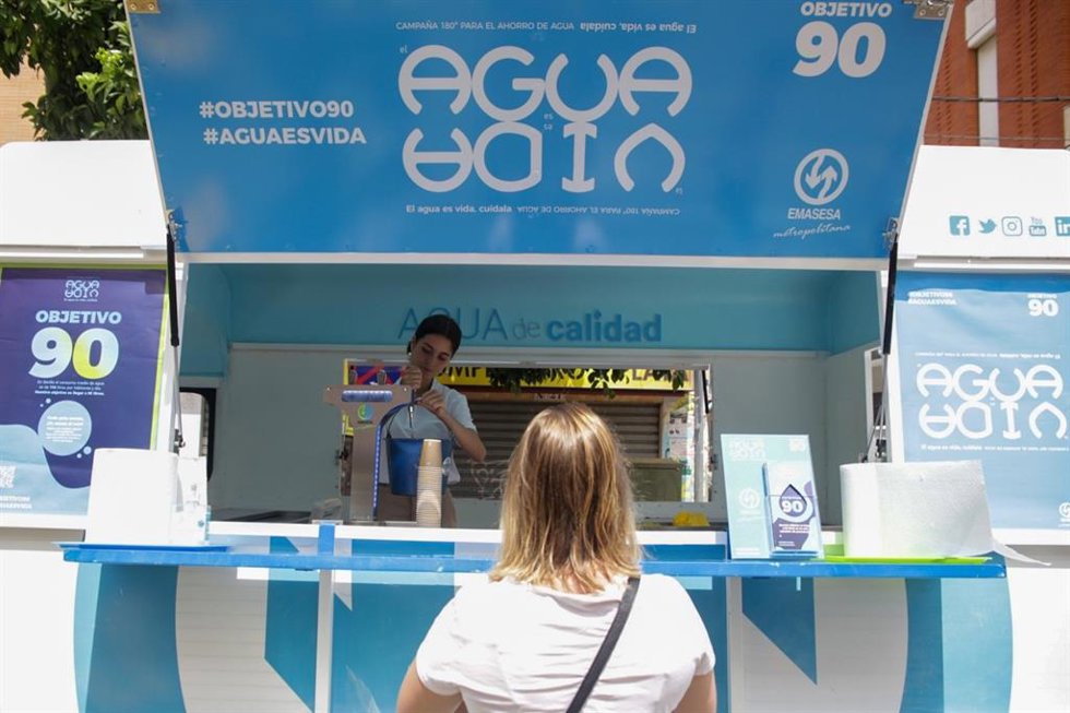 Punto de reparto de agua de Emasesa.