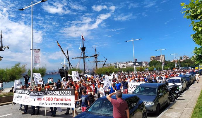 Manifestación de la plantilla de GSW en Cantabria por el mantenimiento del modelo industrial del Grupo Celsa