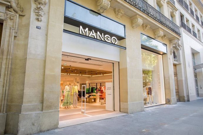 Mango reabre su flagship en París en el bulevar Haussmann.
