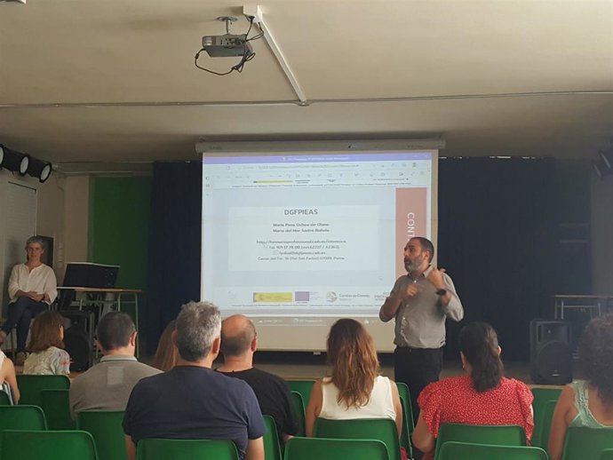 Jornada informativa sobre la puesta en marcha del nuevo ciclo de FP en Cocina y gastronomía, en Ibiza.