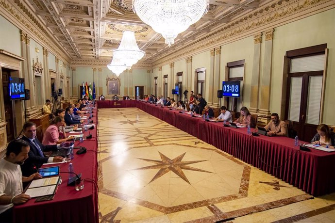 Pleno extraordinario del Ayuntamiento de Huelva para la aprobación inicial del Presupuesto General para el ejercicio 2022.