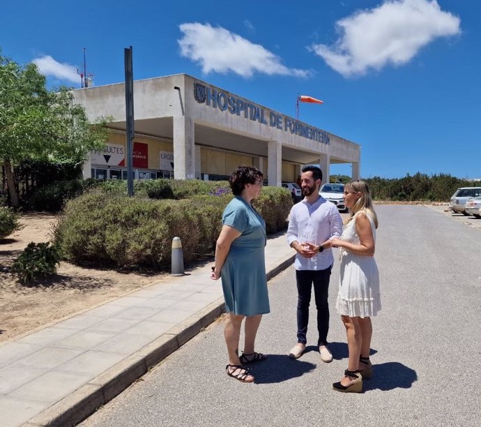 La coordinadora de Ciudadanos (Cs) Baleares y portavoz del grupo parlamentario, Patricia Guasp, en una visita al Hospital de Formentera.
