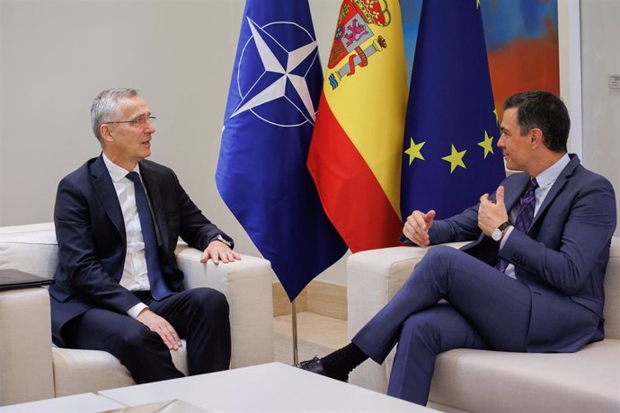 El secretario general de la OTAN, Jens Stoltenberg, y el presidente del Gobierno, Pedro Sánchez