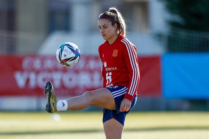 Archivo - Alexia Putellas con la selección femenina de fútbol