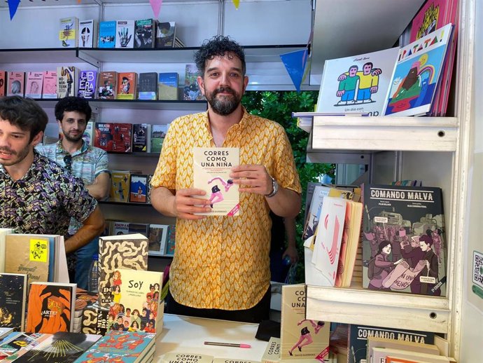 David Guerrero, periodista y autor del libro 'Corres como una niña'