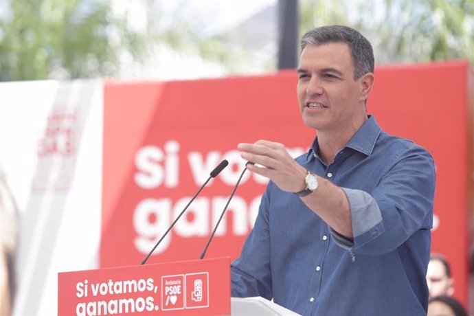 El secretario general del PSOE y presidente del Gobierno, Pedro Sánchez, en el acto electoral de campaña para los comicios autonómicos del próximo día 19 a 11 de junio del 2022 en Cártamar  (Málaga, Andalucía).