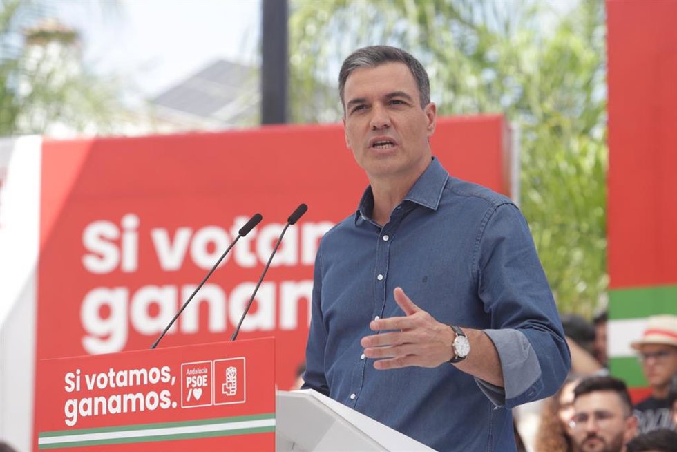 El secretario general del PSOE y presidente del Gobierno, Pedro Sánchez, en el acto electoral de campaña para los comicios autonómicos del próximo día 19 a 11 de junio del 2022 en Cártamar  (Málaga, Andalucía).