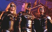 HORROR: El traje de Batgirl en Batman y Robin también tenía pezones
