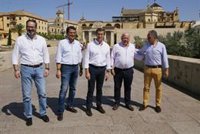 El candidato por Córdoba Jesús Aguirre (PP) señala el Gobierno de Juanma Moreno como "garante de la sanidad"