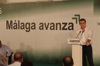 Feijóo: Si fuera por "pufos" el PSOE "estaría muchos años sin gobernar" en Andalucía y destaca al Gobierno de Moreno